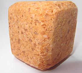 Изображение соляная плитка «ионы здоровья» малая с эфирным маслом апельсин 200 гр. для бани и сауны