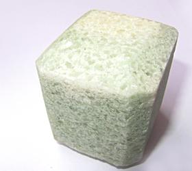 Изображение соляная плитка «ионы здоровья» малая с эфирным маслом можжевельника 200 гр. для бани и сауны